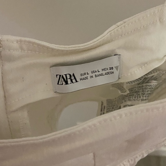 White demon corset top size S/M . Perfect condition. - Picture 5 of 5